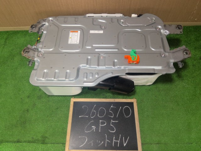 【中古】フィット DAA-GP5 ＨＶ ハイブリッド