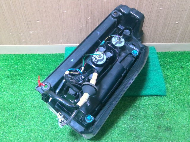 【中古】タント DBA-LA600S 左 テールランプ