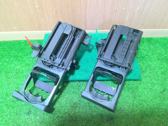 【中古】タント DBA-LA600S ドリンクホルダー 左右セット