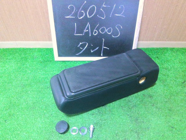 【中古】タント DBA-LA600S 運転席 アームレスト