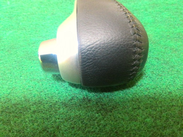 【中古】タント DBA-LA600S レザー 革