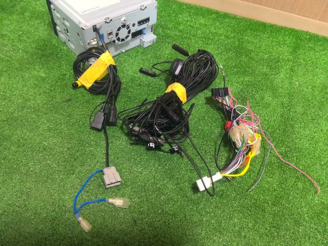 【中古】ケンウッド カーナビゲーション MDV-S707 地図データ2019年度