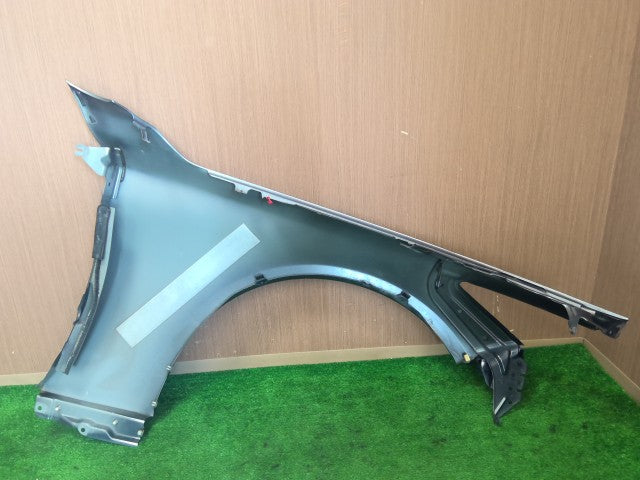 【中古】スカイライン DAA-HV37 左 フロント