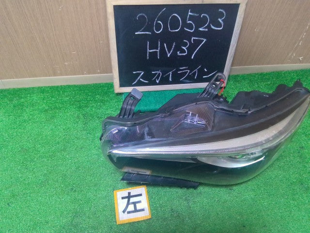 【中古】スカイライン DAA-HV37 左 ヘッドランプ