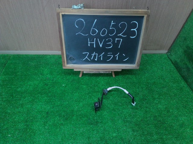【中古】スカイライン DAA-HV37 バック カメラ