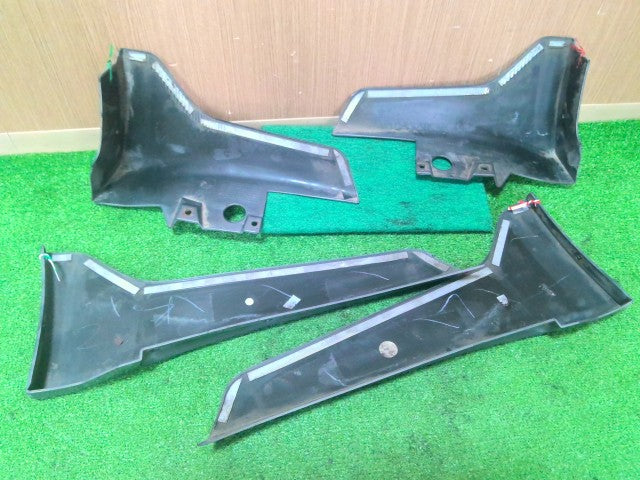 【中古】スカイライン DAA-HV37 マッドガード スプラッシュガード