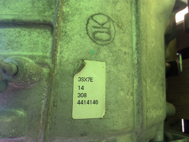 【中古】スカイライン DAA-HV37 AT オートマチック