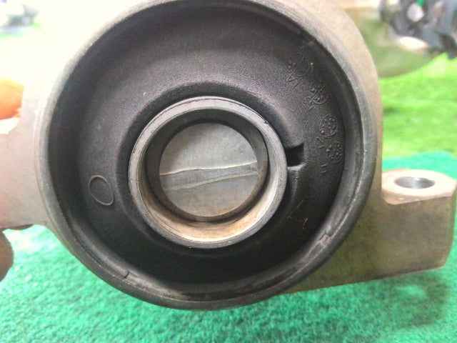 【中古】スカイライン DAA-HV37 右 フロント