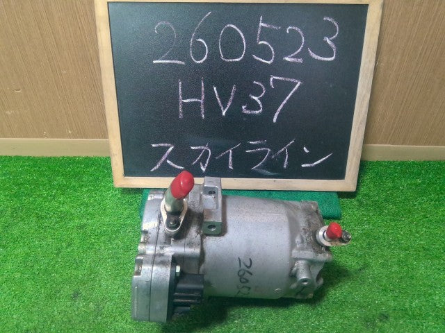 【中古】スカイライン DAA-HV37 ＡＣ エアコン