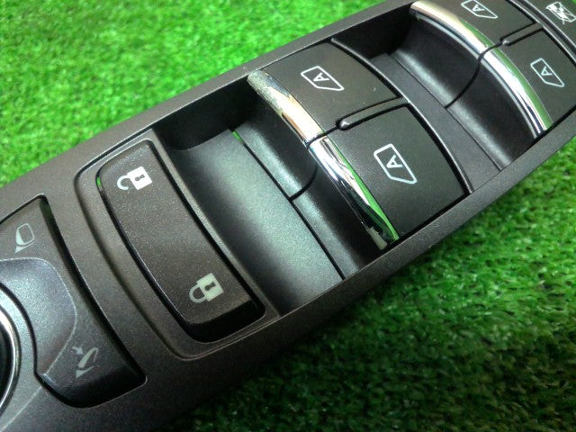 【中古】スカイライン DAA-HV37 パワーウインドウスイッチ PWｽｲｯﾁ