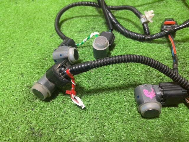 【中古】スカイライン DAA-HV37 リアバンパー用 ソナー