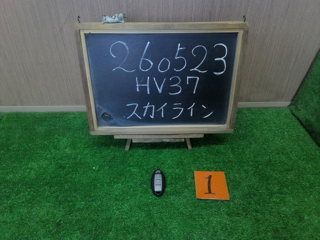 【中古】No1 スカイライン DAA-HV37 キーレスリモコン