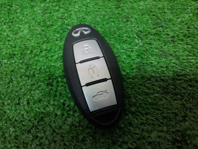 【中古】No1 スカイライン DAA-HV37 キーレスリモコン