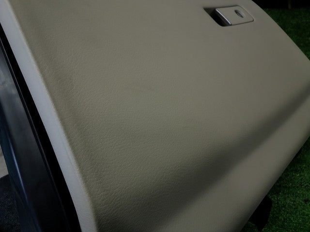 【中古】スカイライン DAA-HV37 助手席 下側