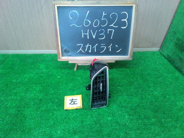 【中古】スカイライン DAA-HV37 助手席 左