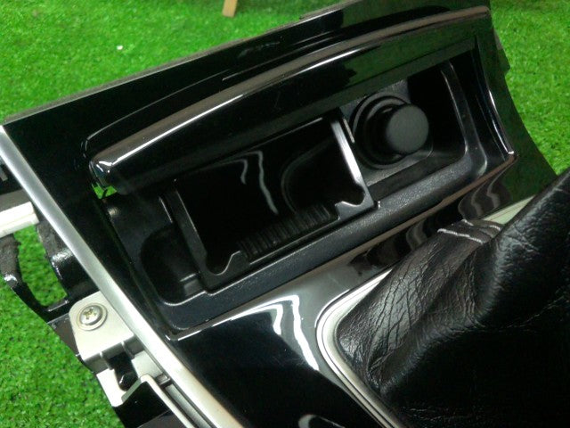 【中古】スカイライン DAA-HV37 ウッド 木目