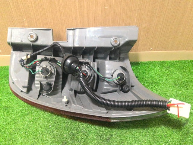 【中古】ゼスト DBA-JE1 左 テールランプ