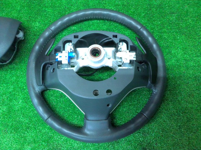 【中古】ワゴンＲ DBA-MH34S レザー 革