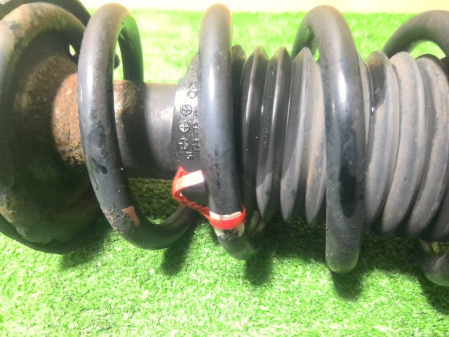【中古】タント DBA-L385S 左フロント ストラット