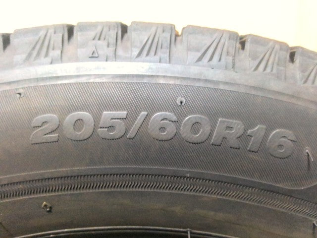 【中古】スタッドレス タイヤ 16インチ 22年製
