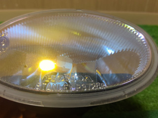 【中古】ストリーム DBA-RN8 バンパー用 フォグランプ