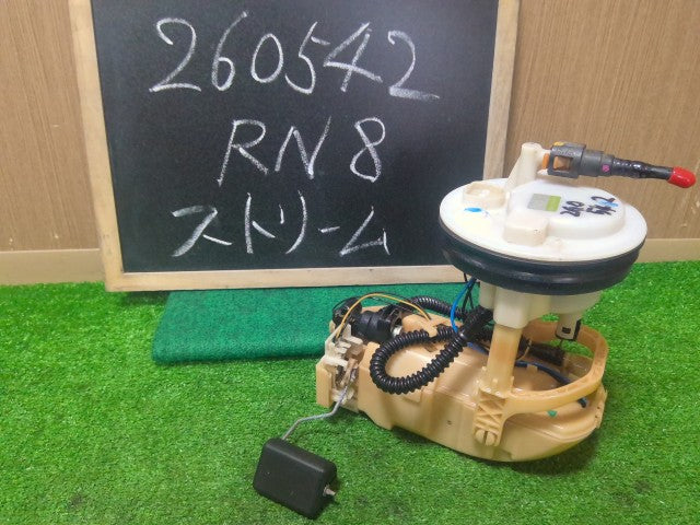 【中古】ストリーム DBA-RN8 フューエルポンプ 燃料ポンプ