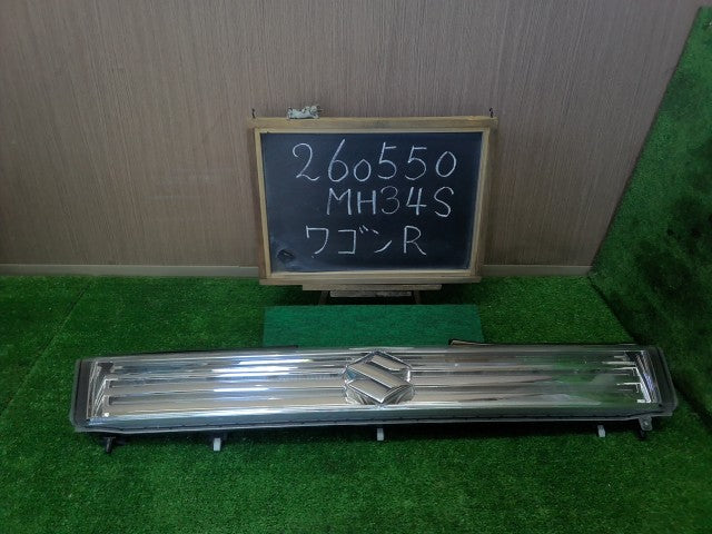 【中古】ワゴンＲ DBA-MH34S ラジエータグリルイルミネーションランプ付き 白
