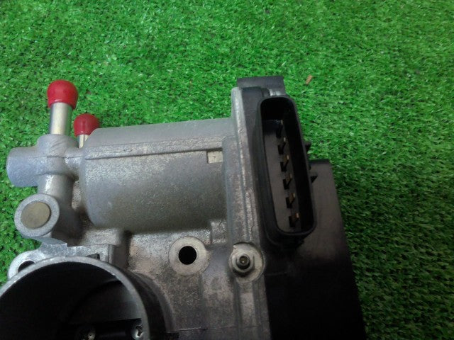 【中古】ワゴンＲ DBA-MH34S スロットルボディ スロボ