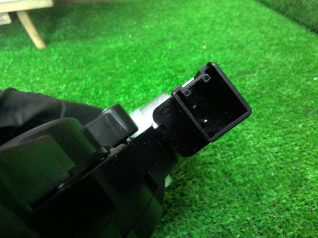 【中古】プレマシー DBA-CWFFW 左 リア