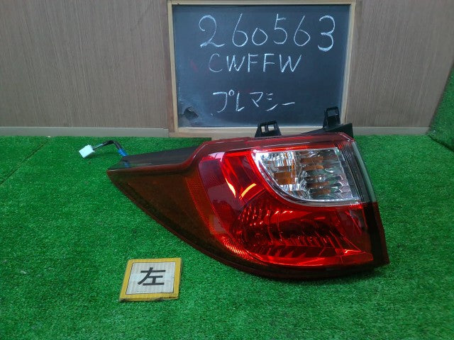 プレマシー 左テールランプ DBA-CWFFW C513-51-160E