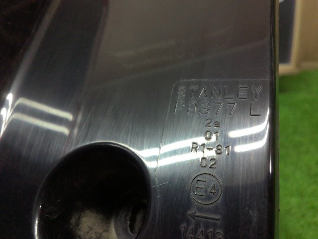 プレマシー 左テールランプ DBA-CWFFW C513-51-160E