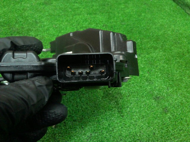 【中古】プレマシー DBA-CWFFW 左 フロント