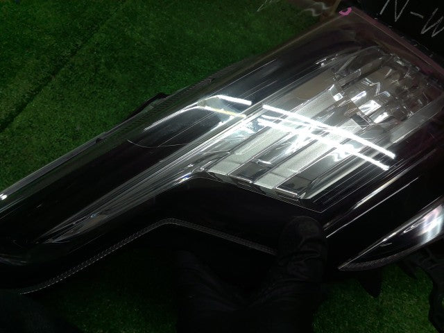 【中古】Ｎ－ＷＧＮ DBA-JH1 右 ヘッドランプ