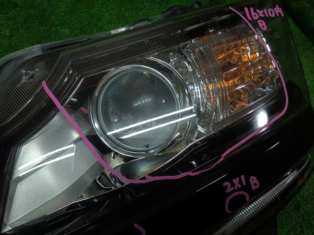 【中古】Ｎ－ＷＧＮ DBA-JH1 左 ヘッドランプ