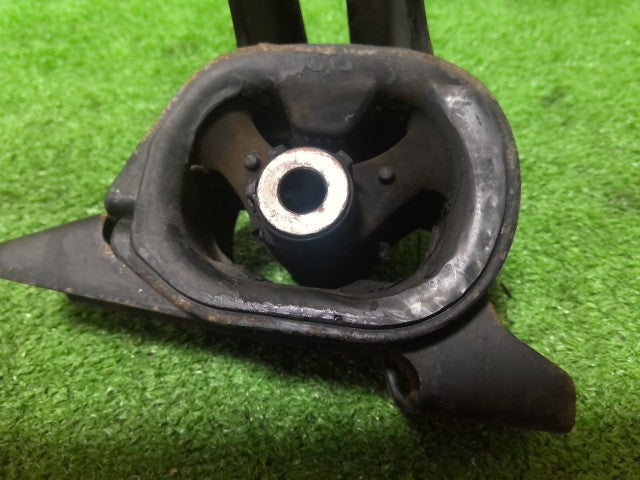 【中古】Ｎ－ＷＧＮ DBA-JH1 エンジン マウント