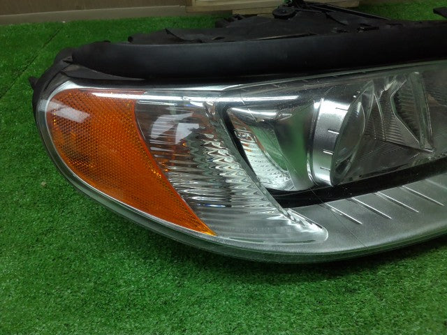 【中古】ボルボ 70シリーズ DBA-BB4164TW 右