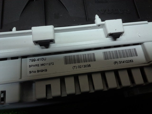 【中古】ボルボ 70シリーズ DBA-BB4164TW スピードメーター