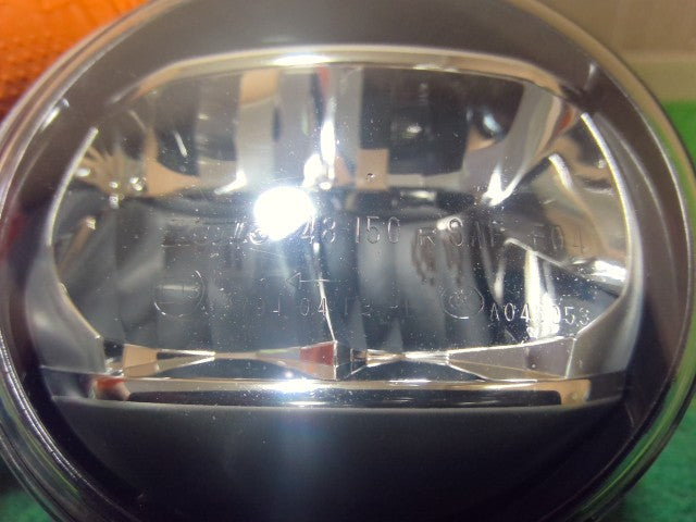 【中古】ハリアー DAA-AVU65W 右 フォグランプ