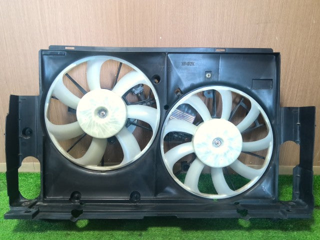 【中古】ハリアー DAA-AVU65W 電動ファン シュラウド