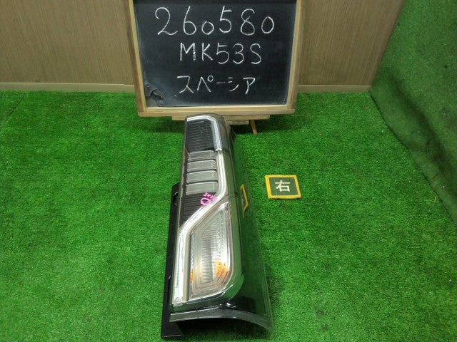 【中古】スペーシア DAA-MK53S 右 テールランプ