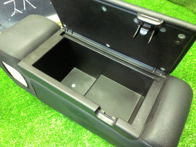 【中古】スペーシア DAA-MK53S レザー 革