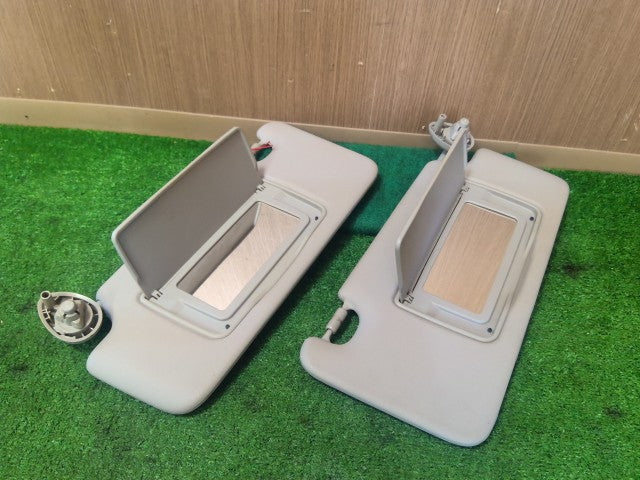 【中古】Ｎ－ＯＮＥ DBA-JG2 サンバイザー 左右セット