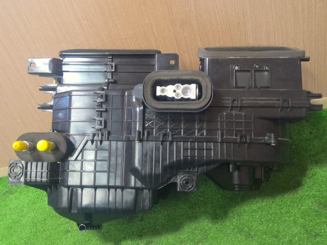 【中古】エブリィ HBD-DA17V カーヒーター ケース