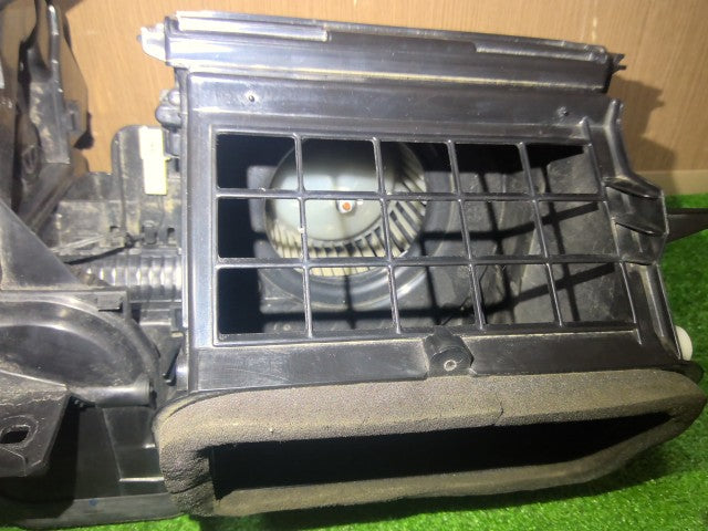 【中古】エブリィ HBD-DA17V カーヒーター ケース