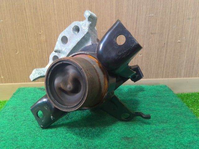 【中古】タフト 6BA-LA900S エンジンマウント 3点セット