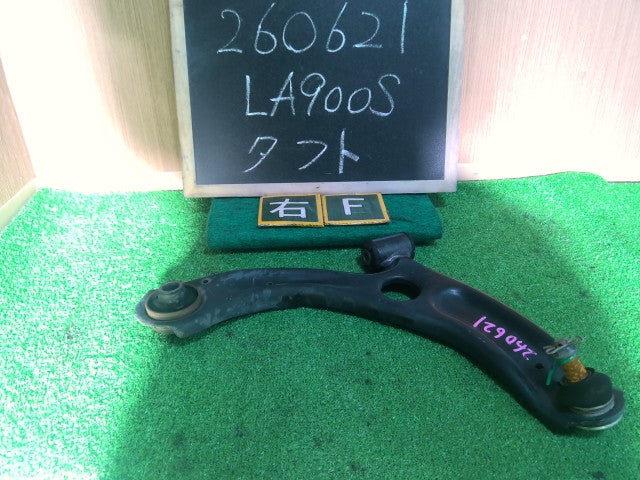 【中古】タフト 6BA-LA900S 右 フロント
