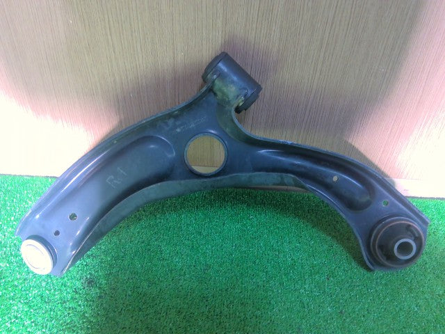 【中古】タフト 6BA-LA900S 右 フロント