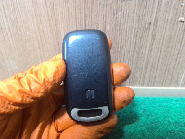 【中古】タフト 6BA-LA900S キーレスリモコン スマートキー
